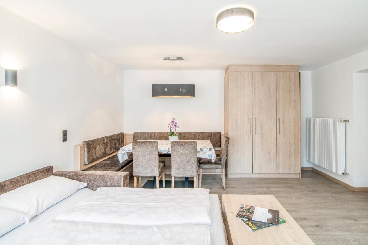Apartments Heidenberger Delle Scuole Colle Isarco Luaran gambar