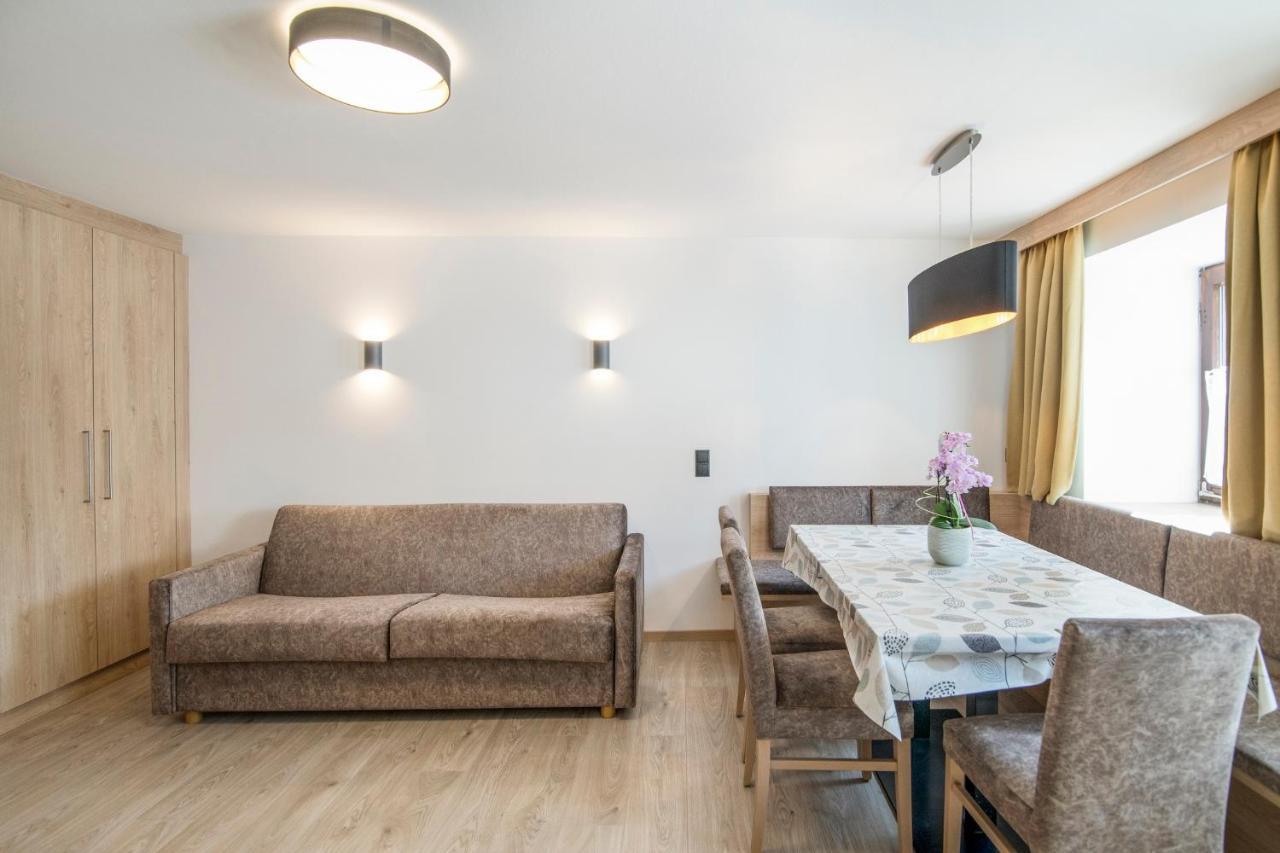 Apartments Heidenberger Delle Scuole Colle Isarco Luaran gambar