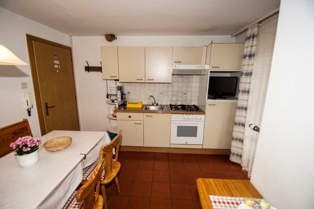 Apartments Heidenberger Delle Scuole Colle Isarco Luaran gambar